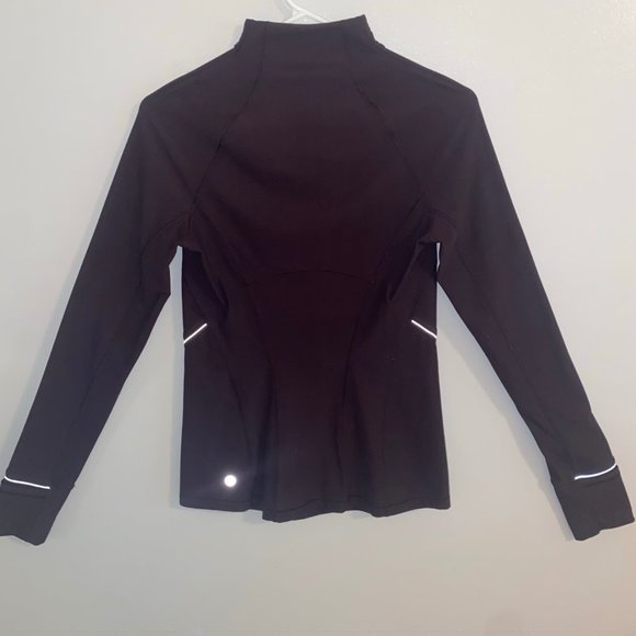 LIKE-NEW Lululemon Fresh Tracks 1/2 Zip Pullover - Picture 7 of 8
